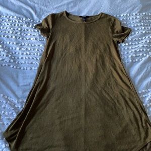 Forever 21 long shirt size M 🌸10for10$